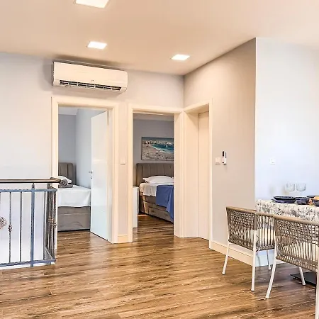 Beachfront San't Antonio Nyaraló Podaca