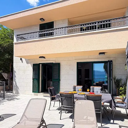 Beachfront San't Antonio
