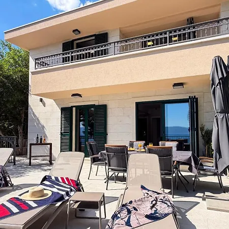Beachfront San't Antonio Podaca